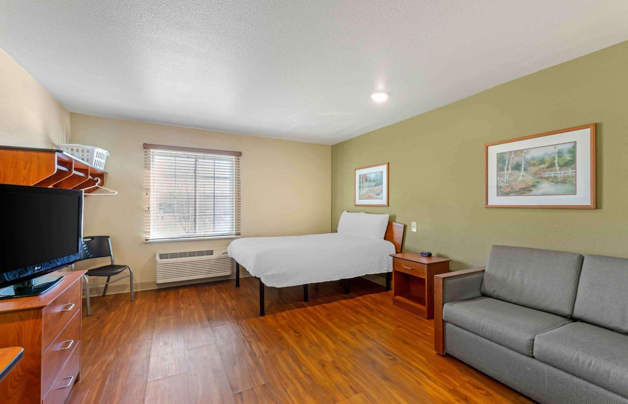 Extended Stay America Select Suites - Cleveland - Mentor Bagian luar foto