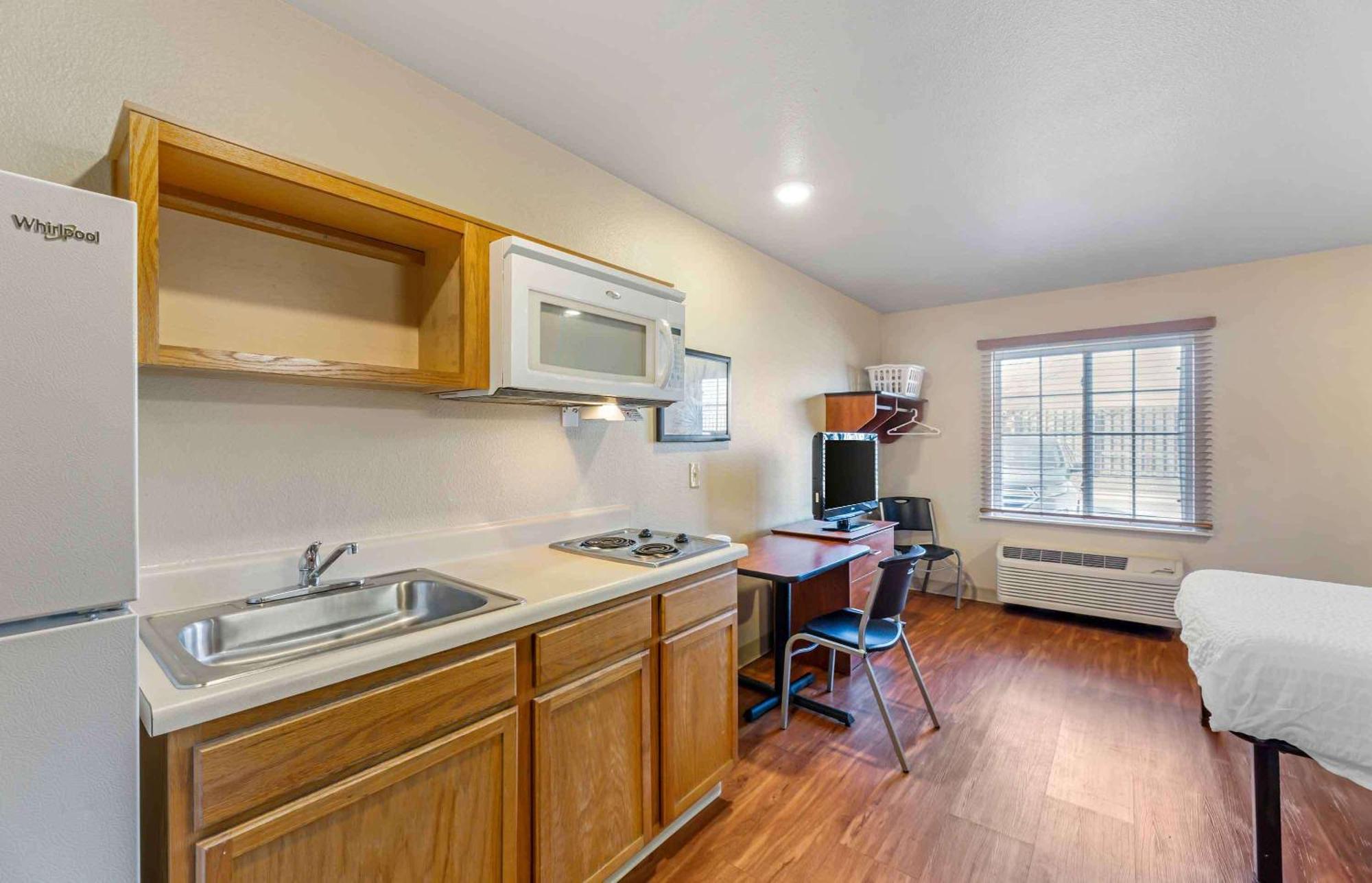 Extended Stay America Select Suites - Cleveland - Mentor Bagian luar foto