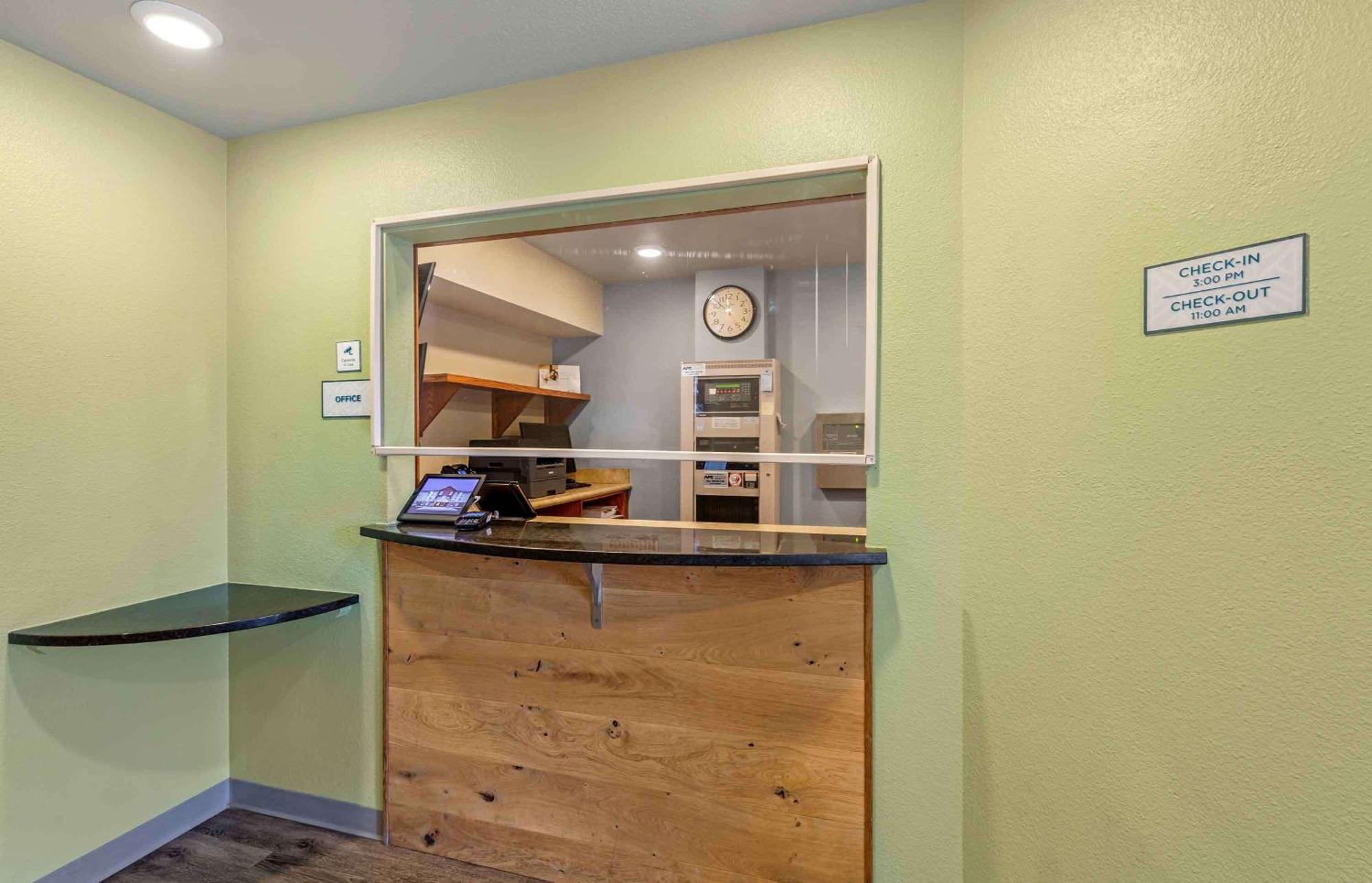 Extended Stay America Select Suites - Cleveland - Mentor Bagian luar foto