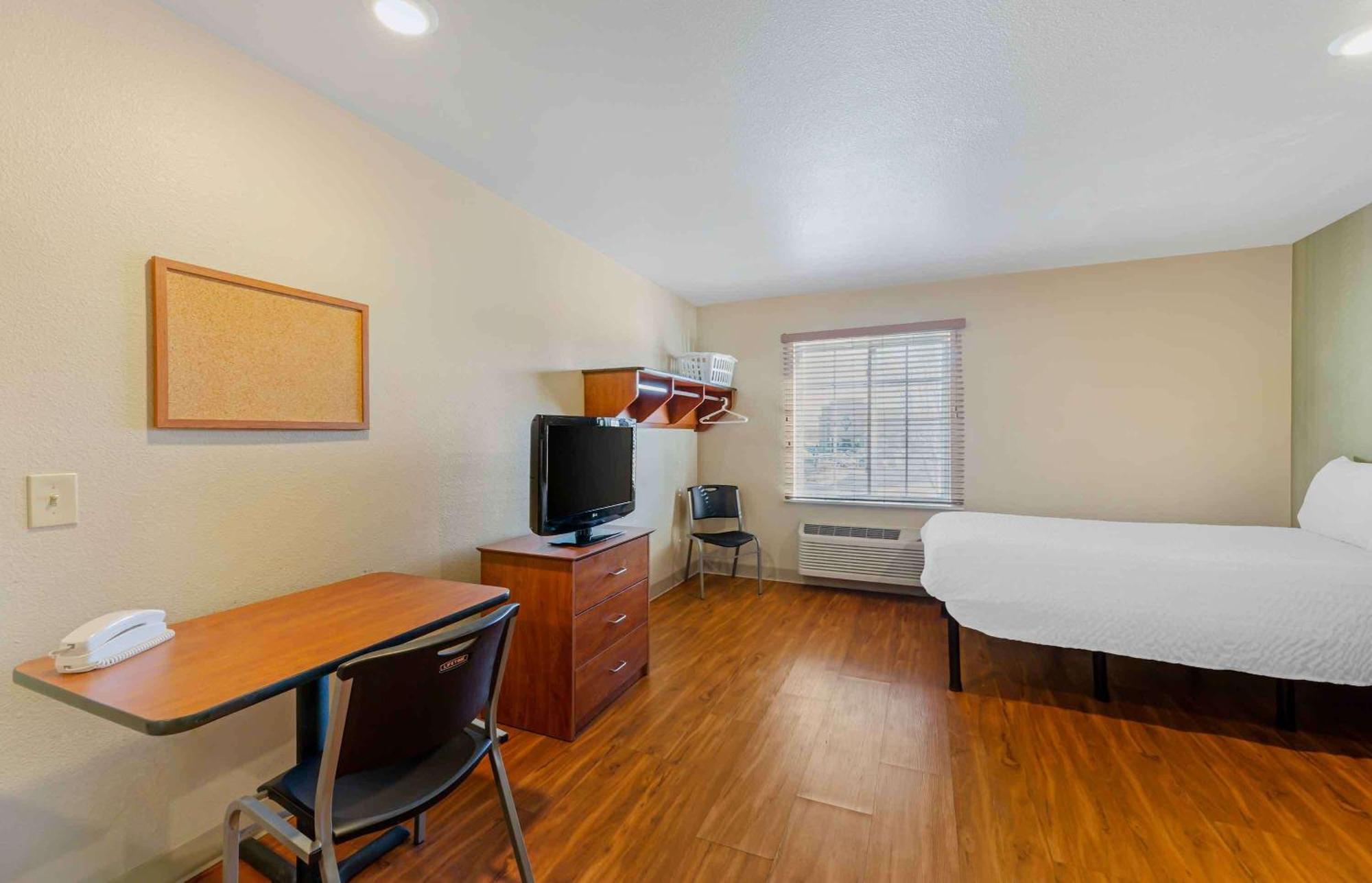 Extended Stay America Select Suites - Cleveland - Mentor Bagian luar foto